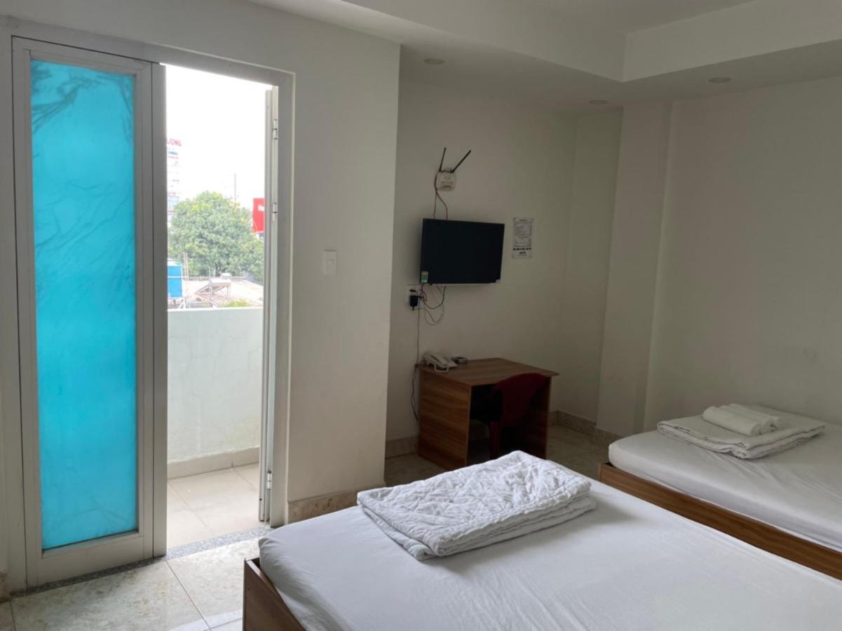 Ky Phu Hotel Thuan An Exterior photo